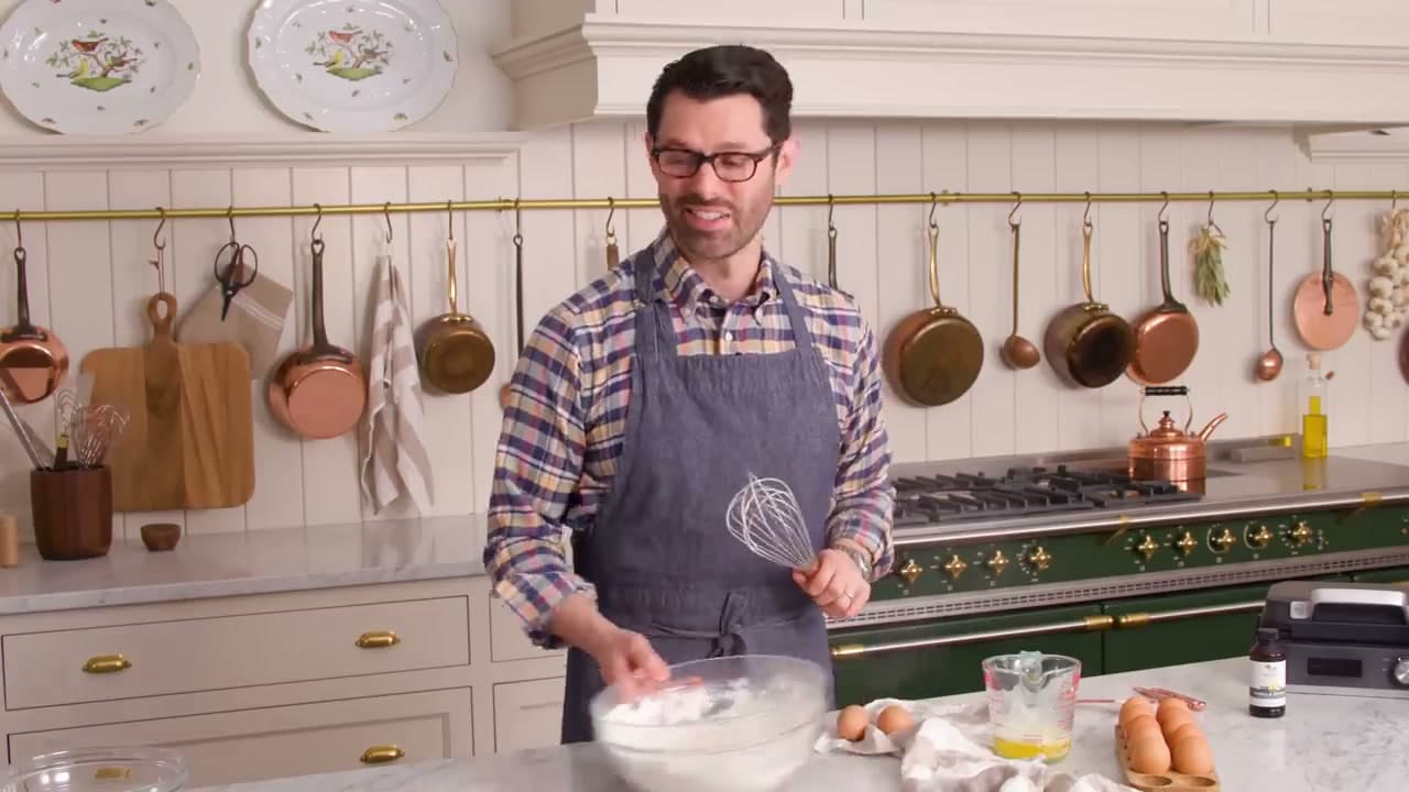 Step 2: Step 2: Whisk the Dry Ingredients in a Large Bowl
