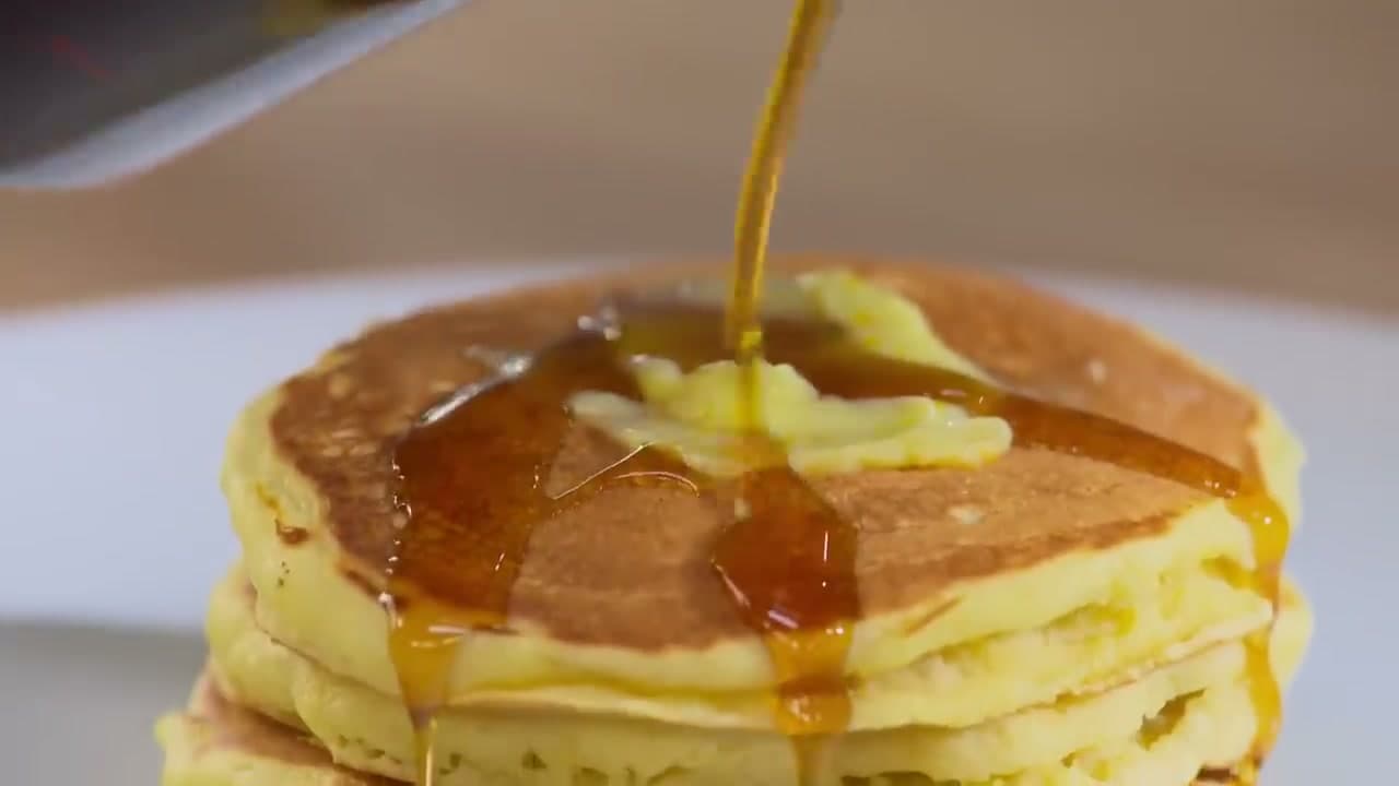 The finished result: How to Make Pancakes (Easy Classic Recipe)