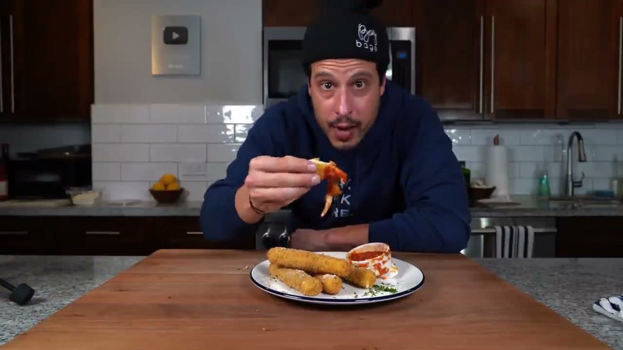 How to Make Mozzarella Sticks