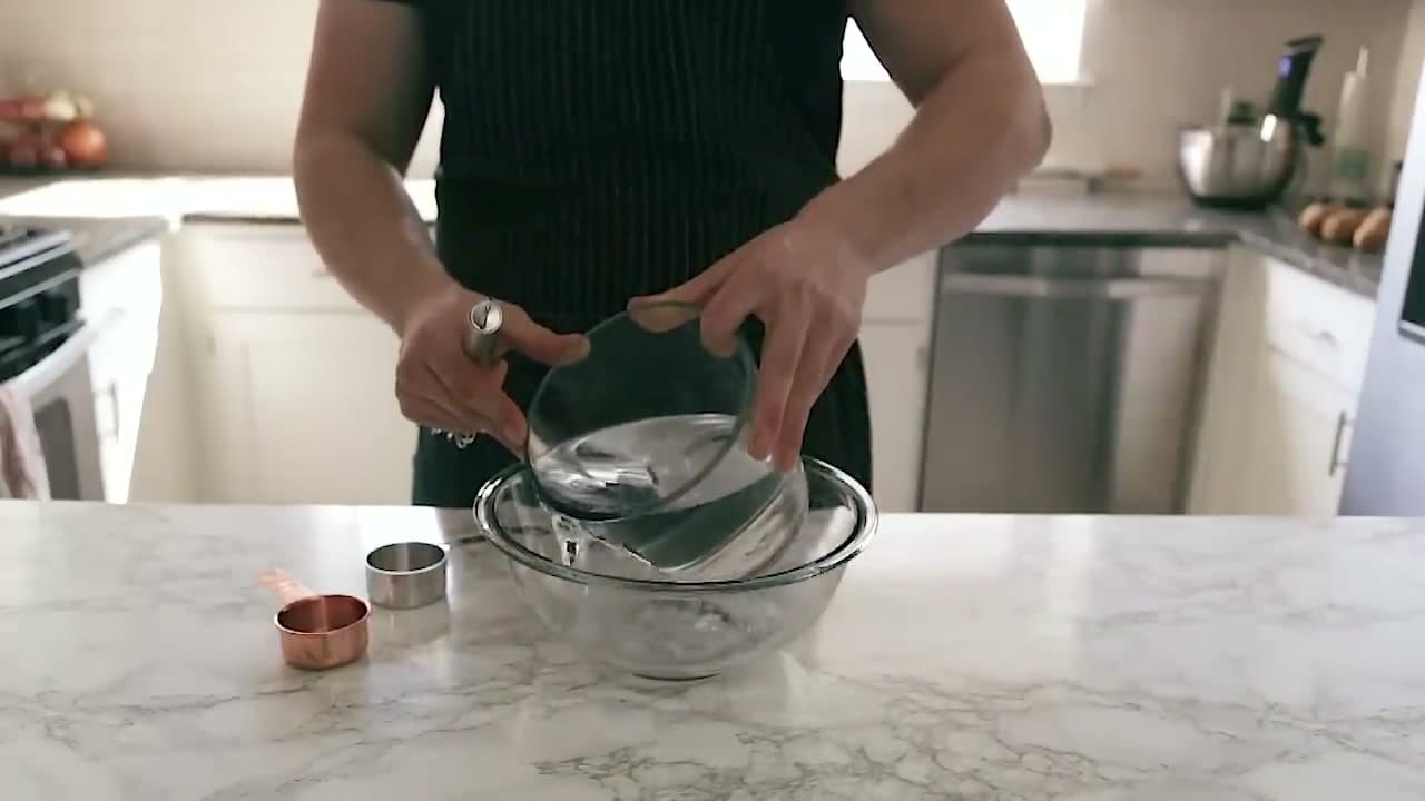 Step 2: Step 2: Make the Salt-and-Baking-Soda Brine