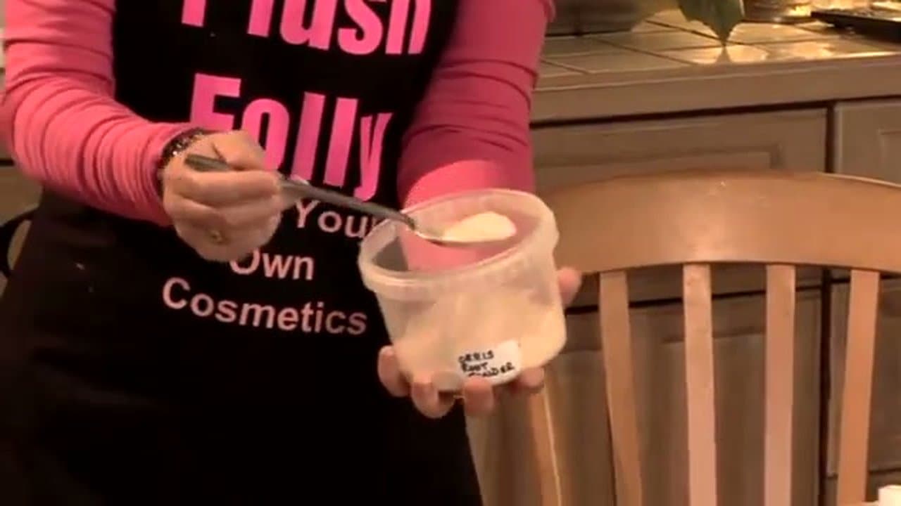 Step 2: Step 2: Spoon Orris Root Powder Into a Bowl