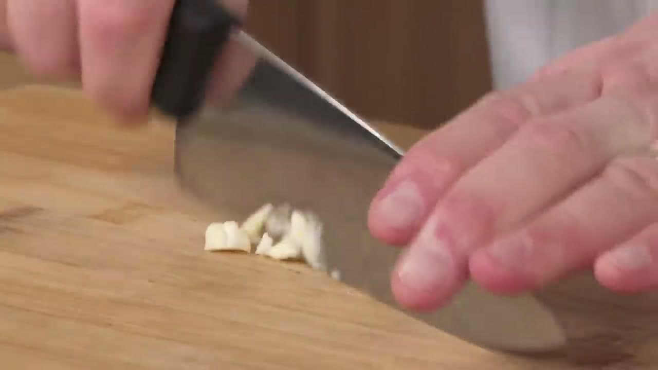 Step 5: Step 5: Bonus - Turn Mince Into Silky Garlic Paste
