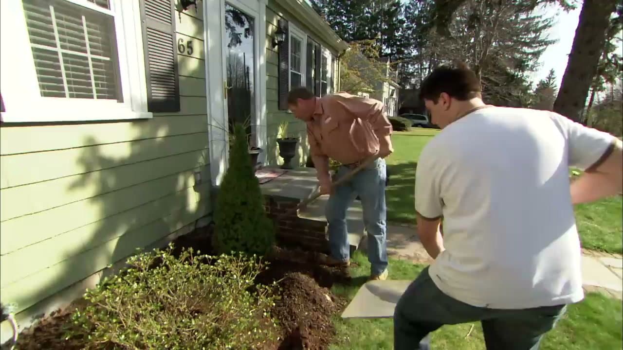 Step 2: Step 2: Strip out the old excess mulch