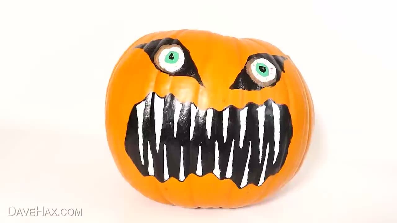 How to Paint a Pumpkin (No-Carve Halloween Decor)