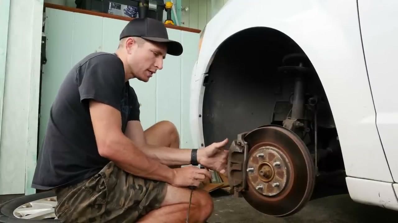 Step 4: Step 4: Pull a Wheel Off for a Clear Look (When Needed)