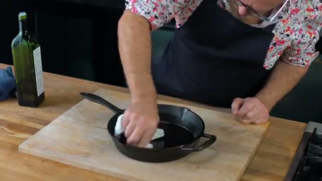 How to Remove Rust from Cast Iron