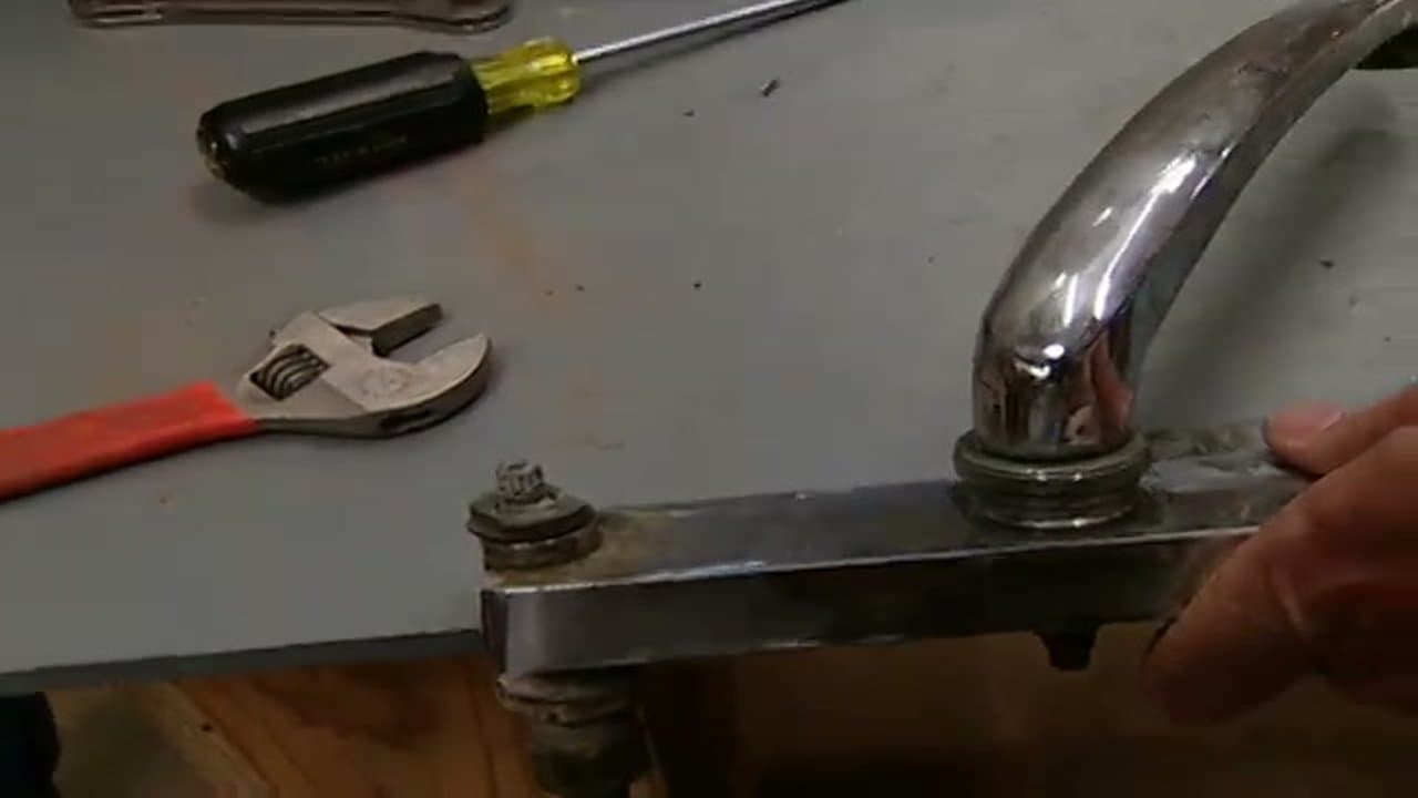 Step 3: Step 3: Identify your faucet type