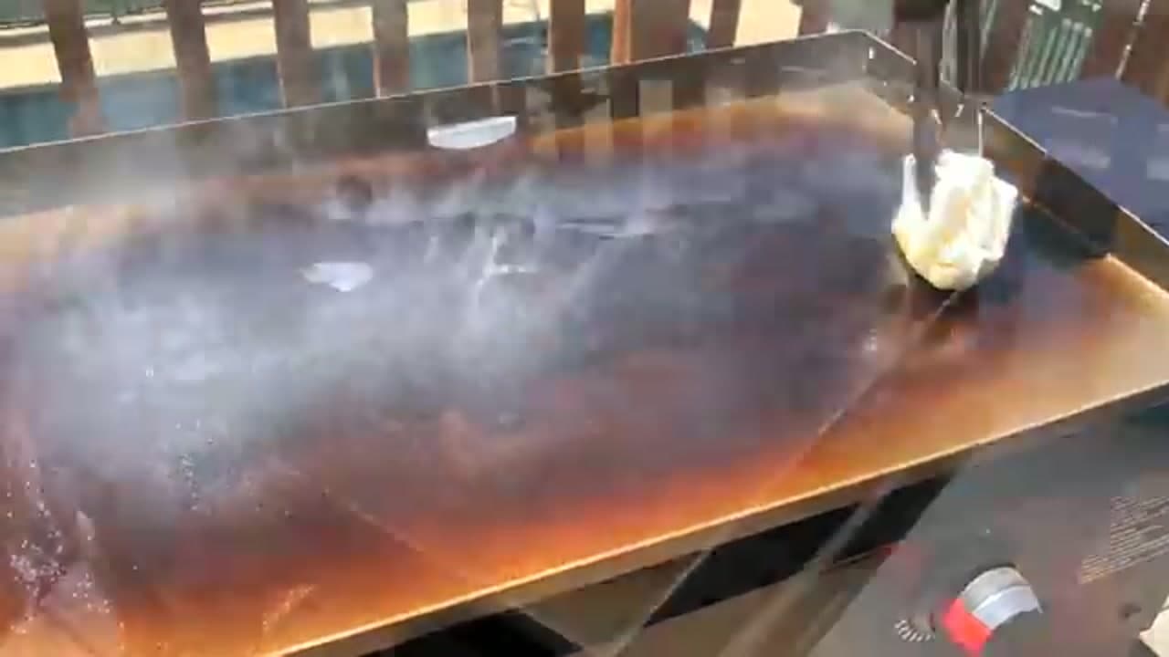 Step 4: Step 4: Let the Oil Smoke and Burn In