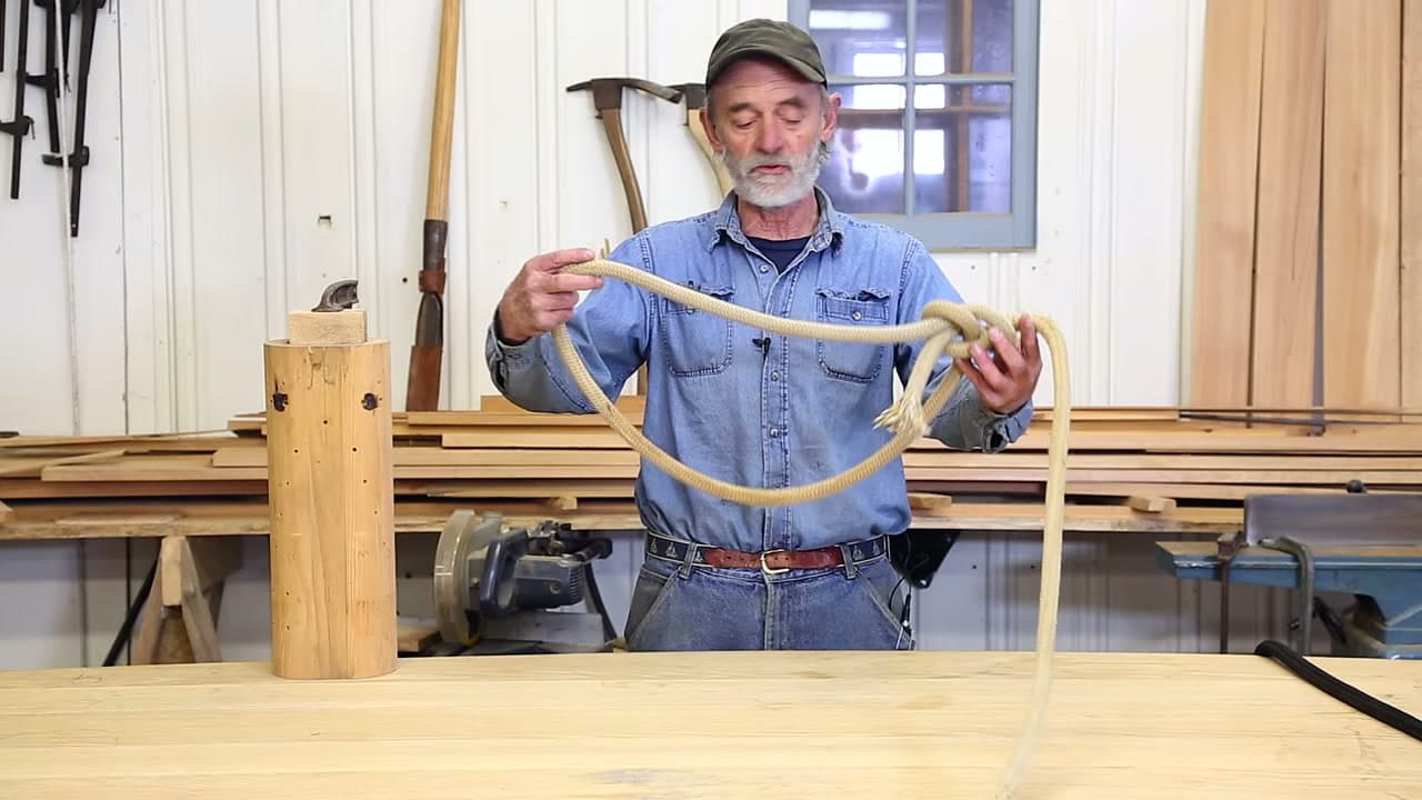 Step 1: Step 1: See What a Finished Bowline Looks Like
