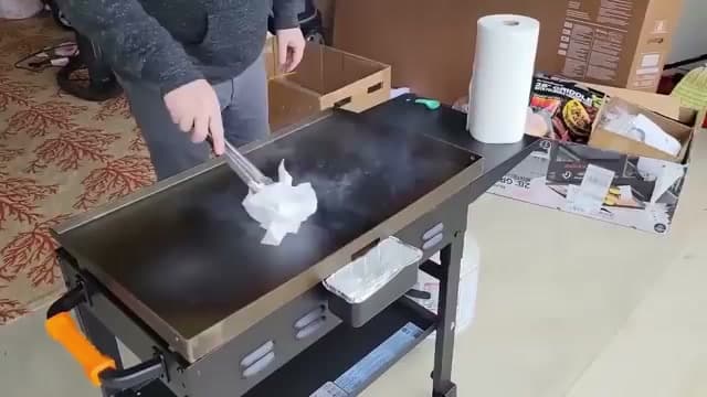 Step 3: Step 3: Preheat and Oil the Surface