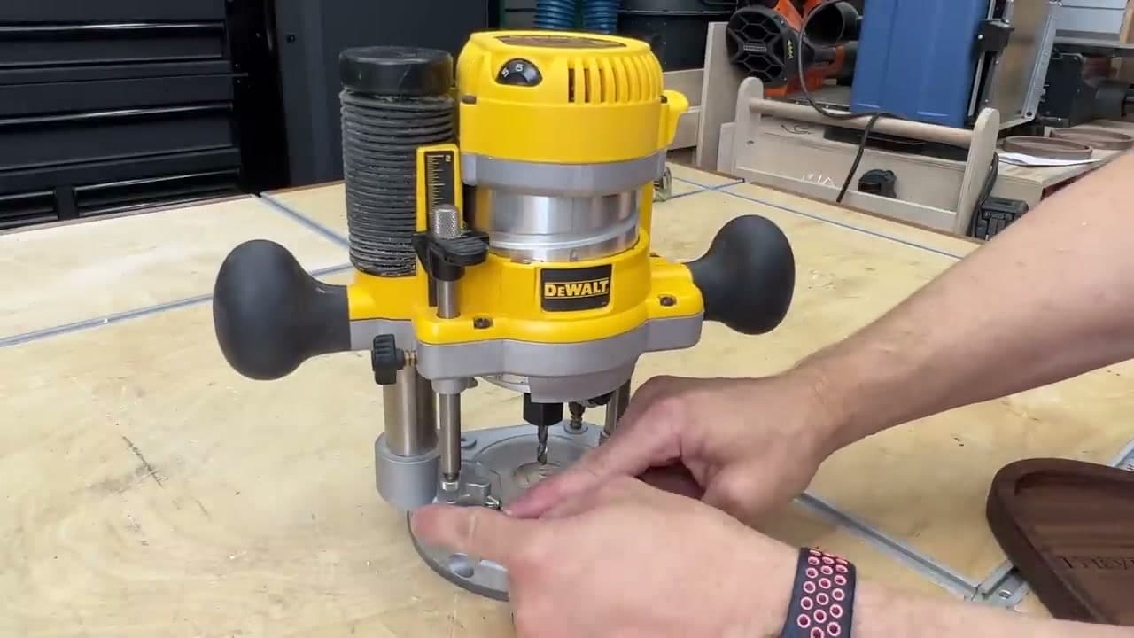 Step 2: Step 2: Set Up the Plunge Depth Before You Cut