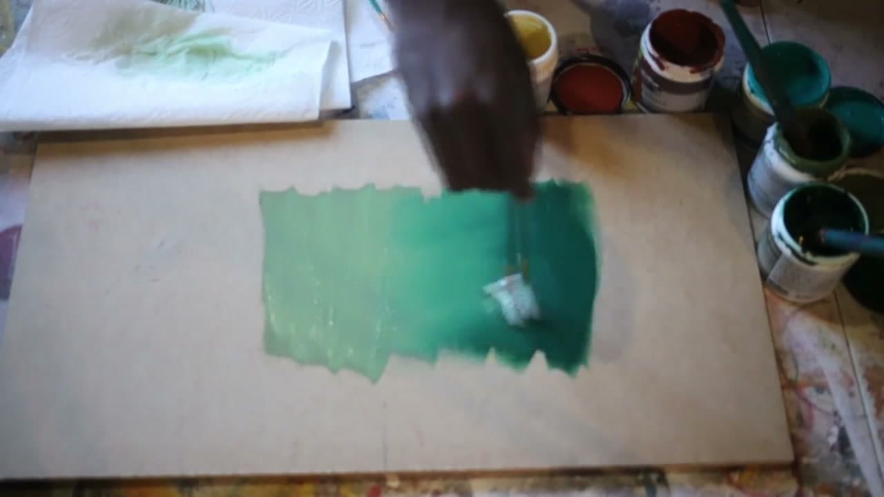 Step 3: Hold the Brush at the End of the Handle - How to Use a Fan Brush to Blend Two Colours