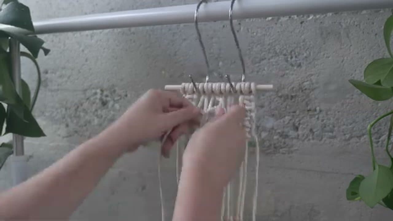 Step 6: Step 6: Mirror the Knot Going the Other Way