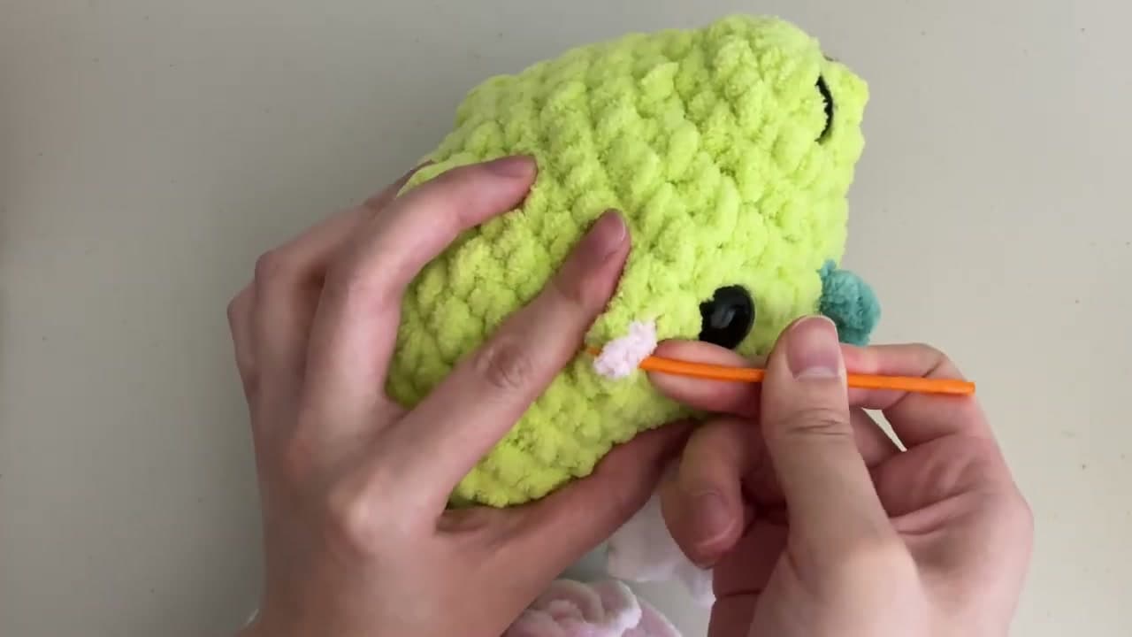 Step 7: Step 7: Embroider Nostrils and Rosy Cheeks