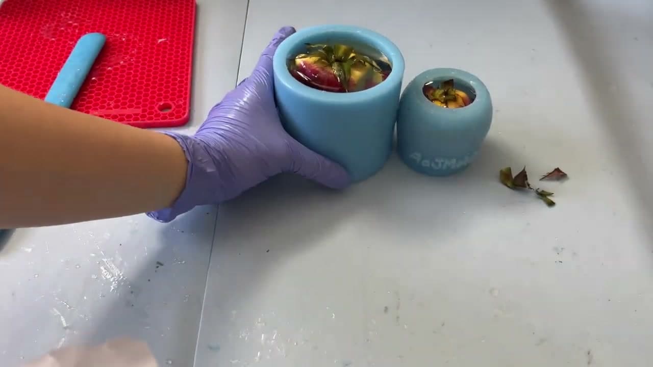 Step 5: Top Off the Resin and Use the Parchment Trick