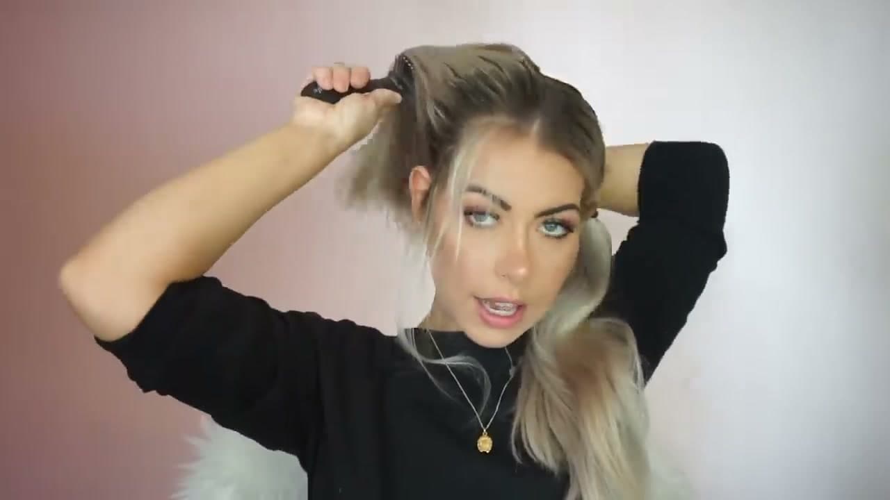 Step 5: Step 5: Brush the Working Side Up and Tie a High Half Ponytail