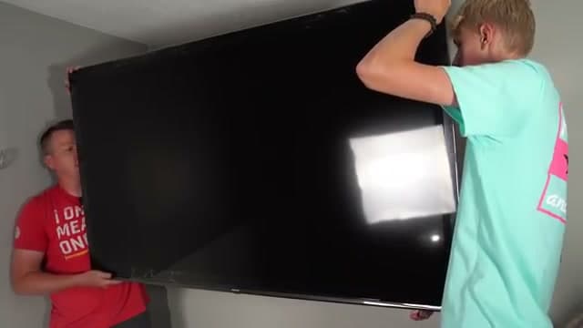 Step 6: Step 6: Hang the TV on the Wall Plate