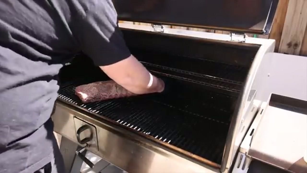 Step 3: Step 3: Load the Ribs onto the Smoker