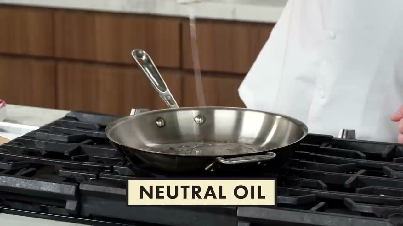 Step 3: Heat a Stainless Pan With Oil