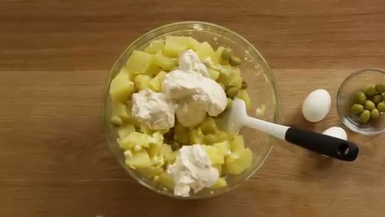 Step 6: Step 6: Add Olives and Hellmann's Mayonnaise