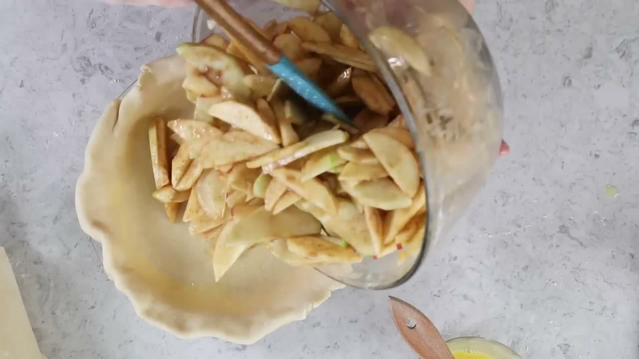 Step 6: Fill the Pie and Dot with Butter - How to Make Apple Pie