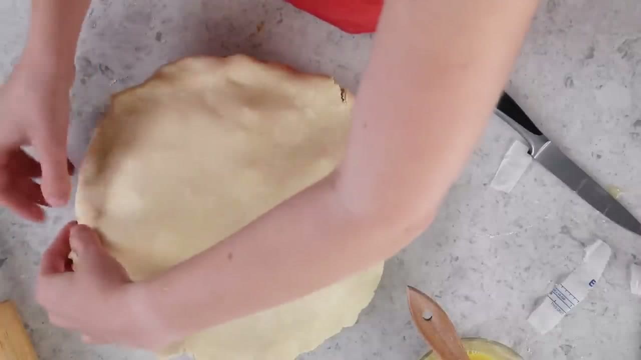 Step 7: Lay on the Top Crust and Crimp - How to Make Apple Pie