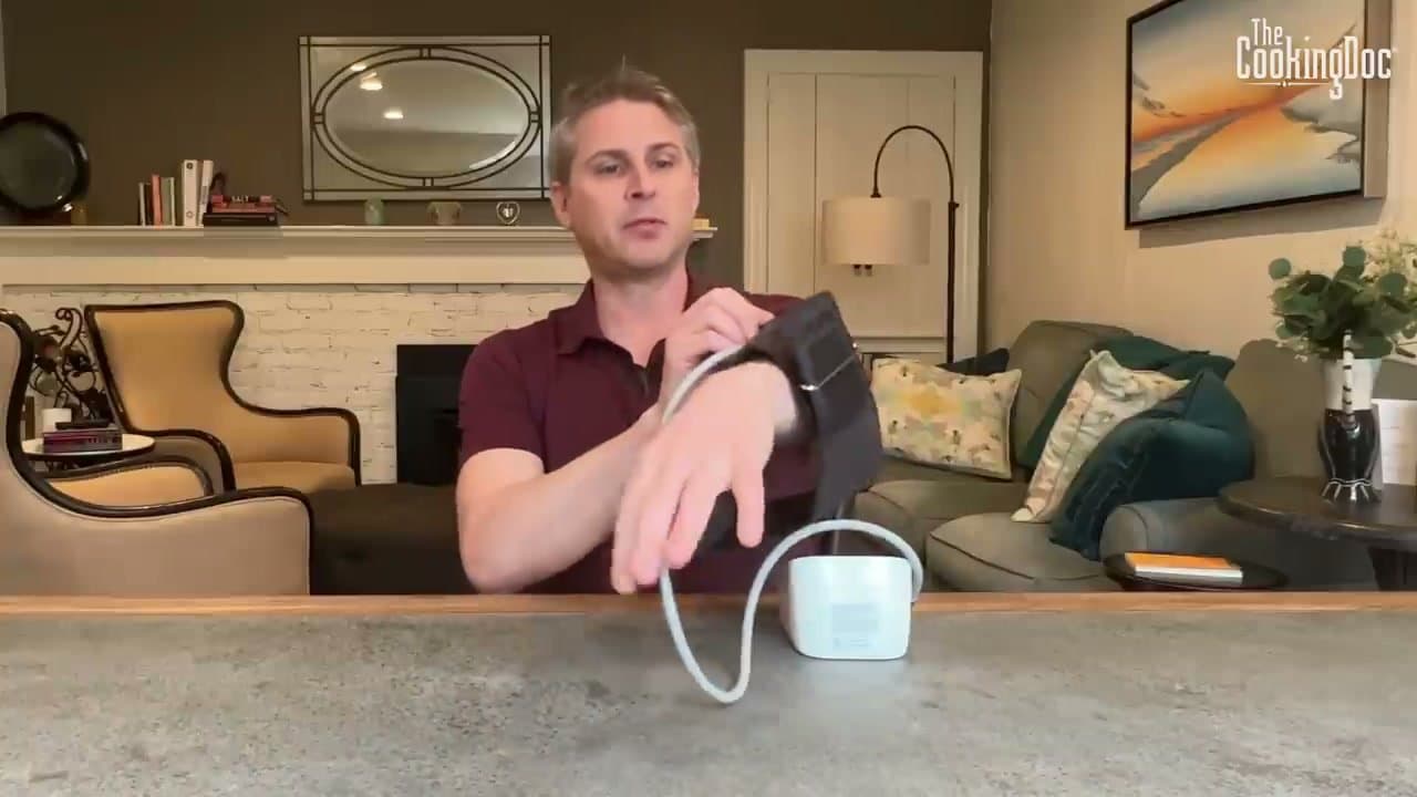 Step 4: Step 4: Wrap the Cuff Just Above Your Bare Elbow