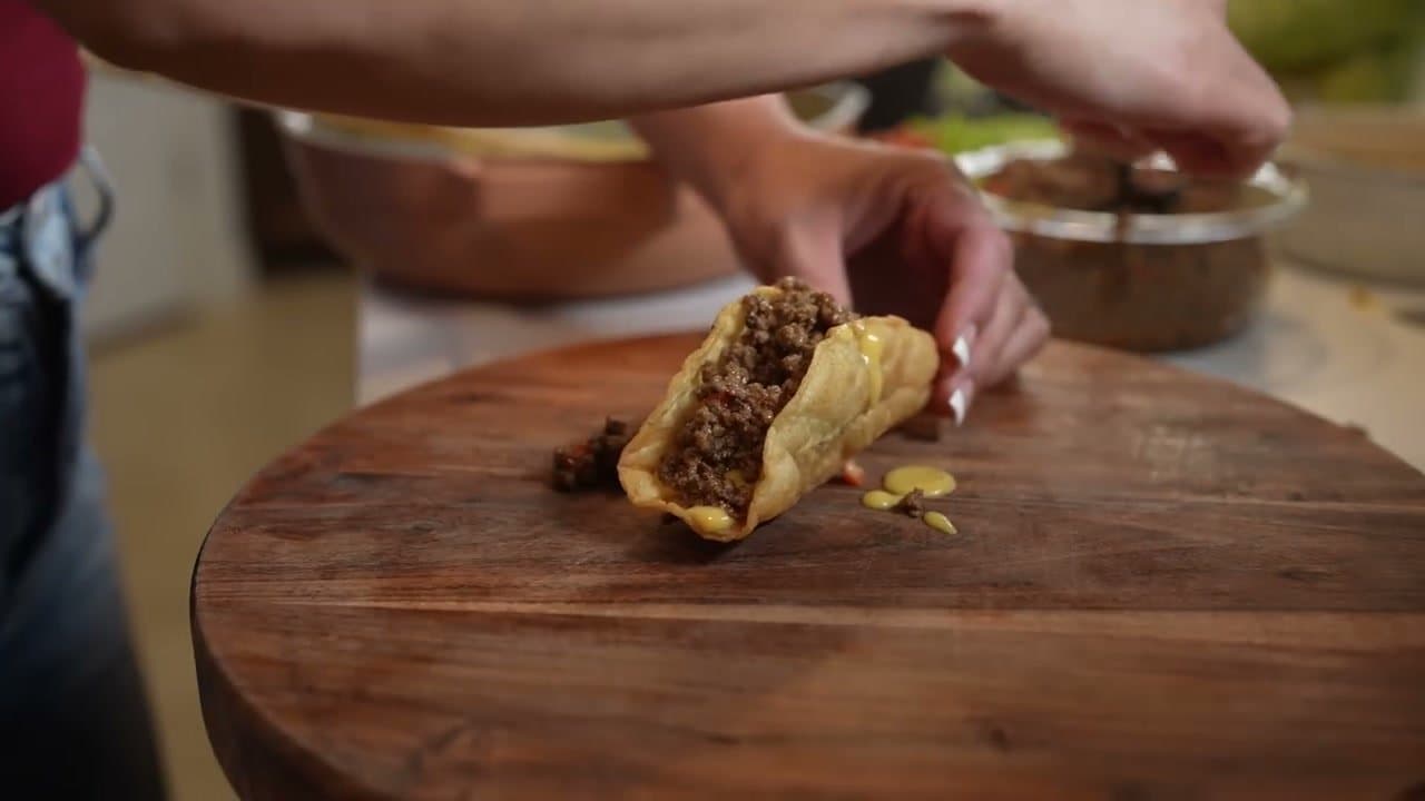 How to Make Tacos: Cheesy Beefy Crunchy Tacos at Home