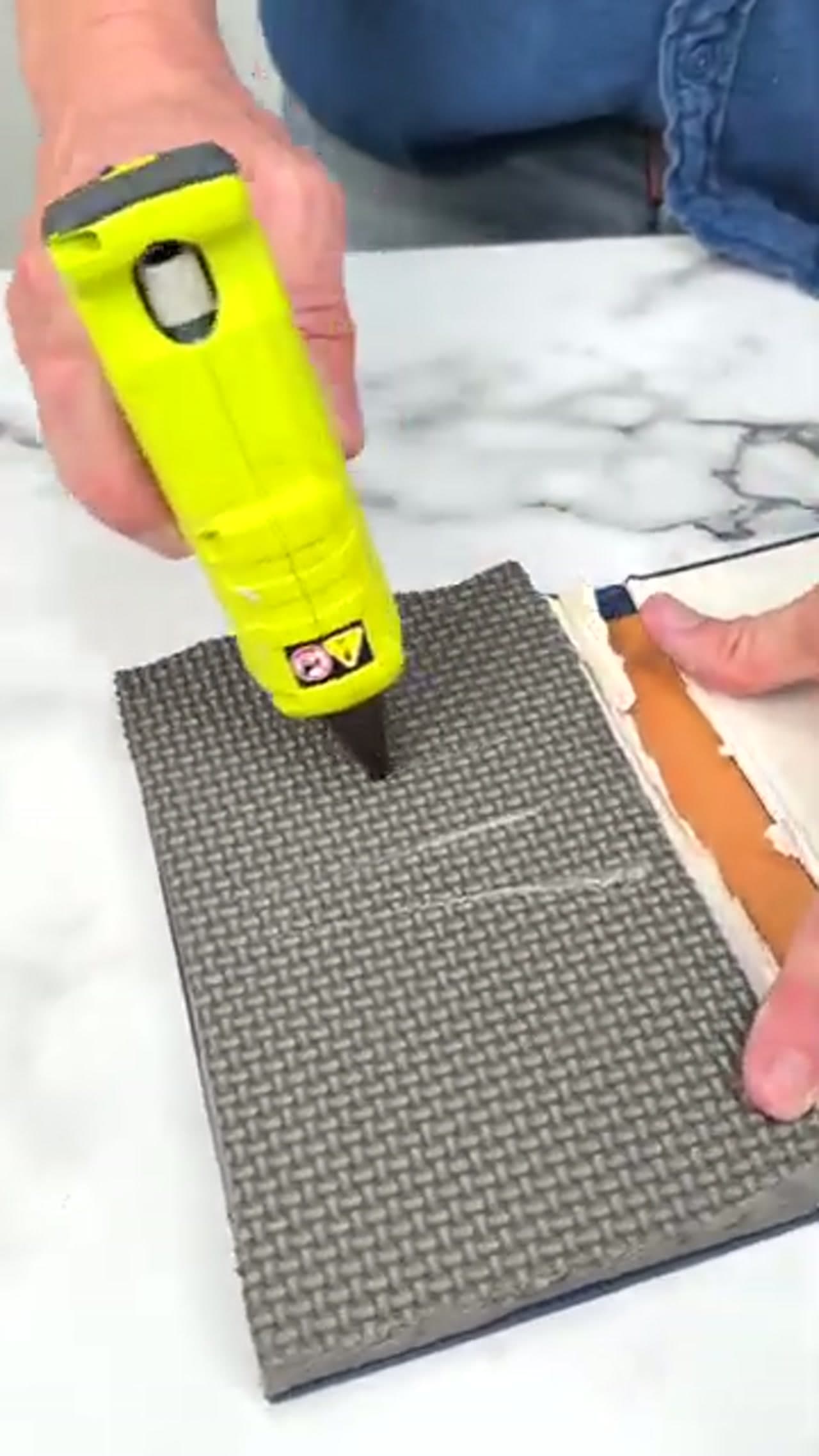Step 3: Step 3: Build the Hidden Vase Mechanism